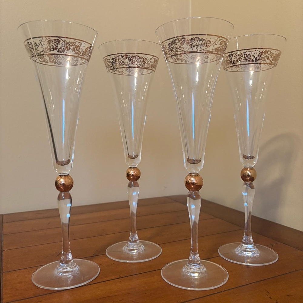 VINTAGE Godiva Millennium 2000 Crystal Champagne Flutes Set of 4 Gold Stem